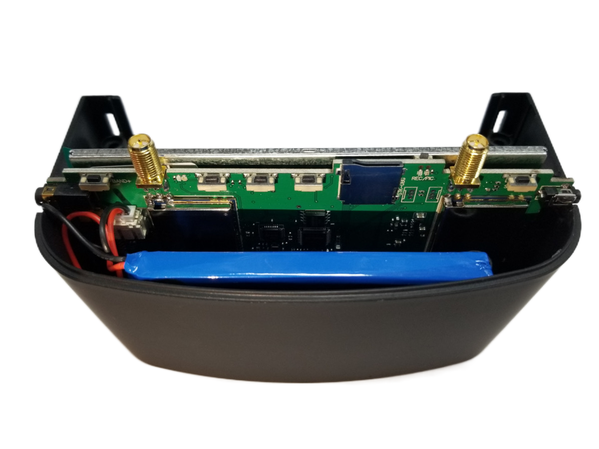 BeastHobby EV800D 5.8GHz 40CH Diversity FPV Goggles w/ DVR